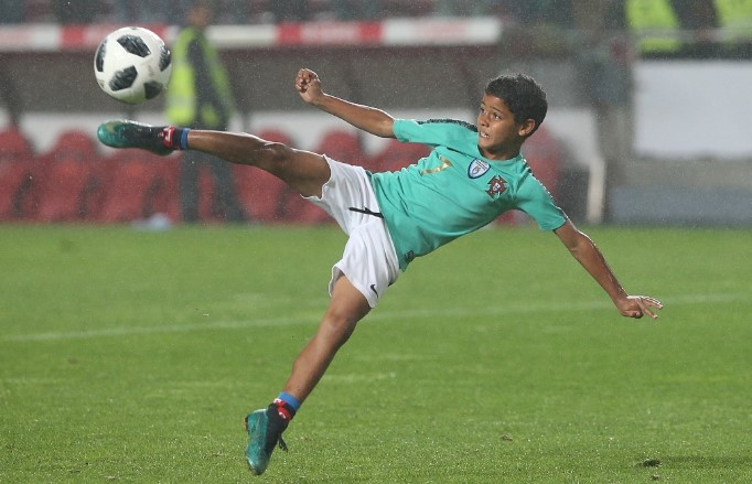 C罗大儿子迷你罗