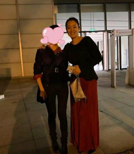 巩俐夫妇出席总统宴会