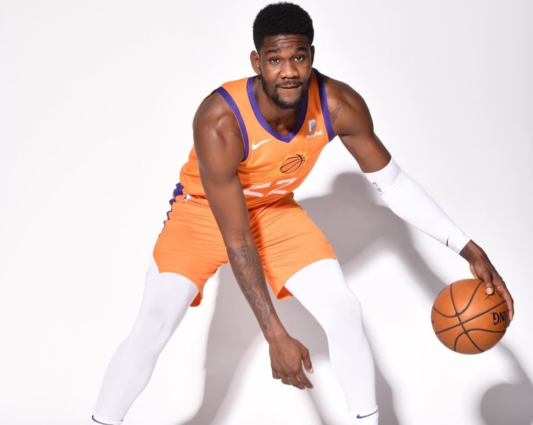 艾顿终于回来了