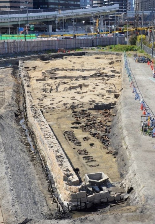 首次大规模出土,大阪,江户时期,梅田墓