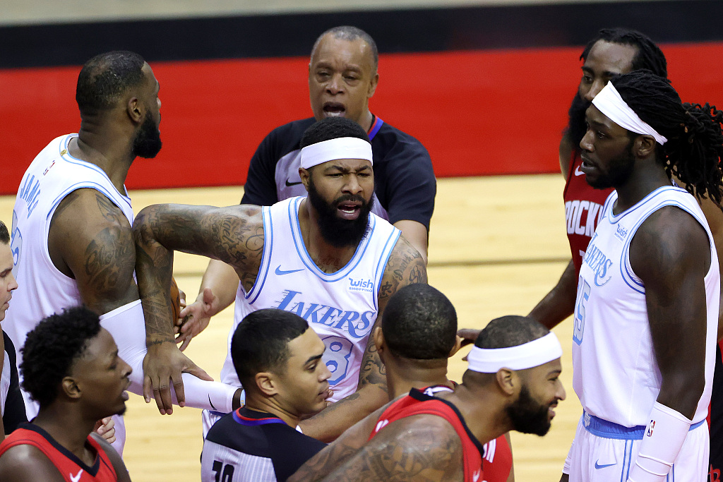 NBA常规赛湖人120比102轻取火箭