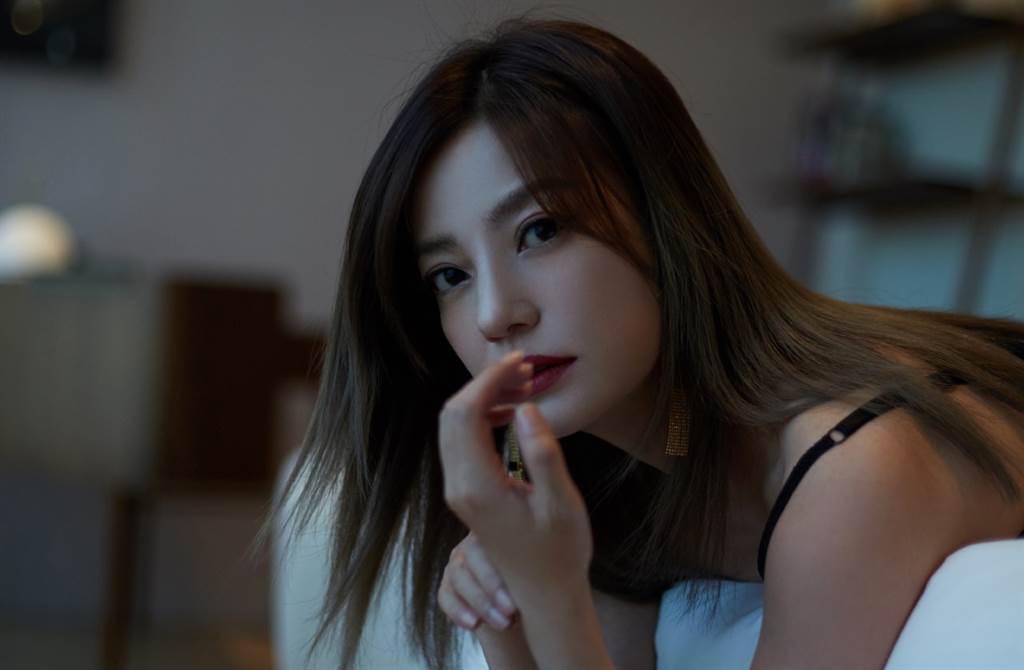 赵薇迎来45岁生日