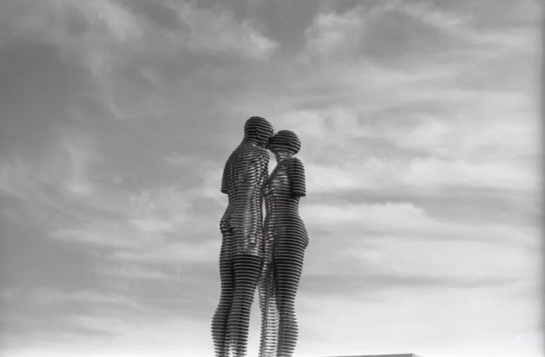 世上最催人泪下的雕塑