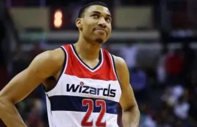 雄鹿112:97击败尼克斯