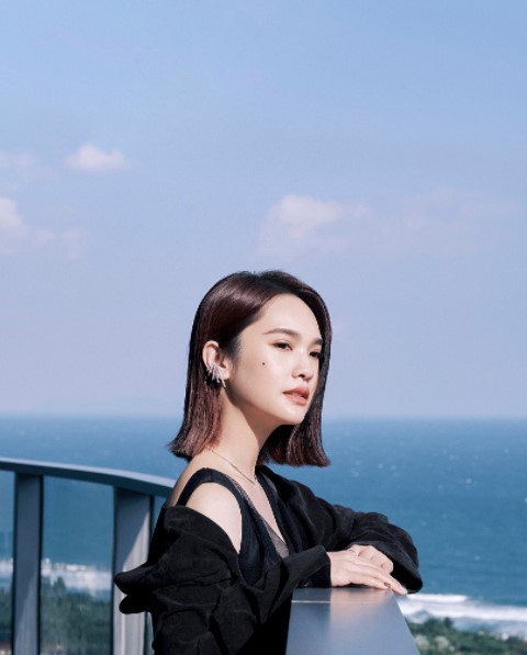 杨丞琳发布一组大片她