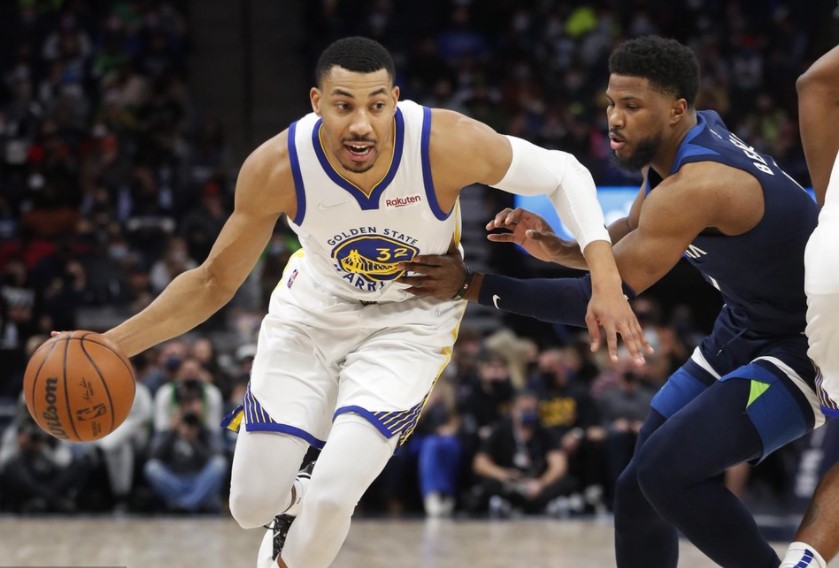 NBA常规赛:勇士99-119森林狼