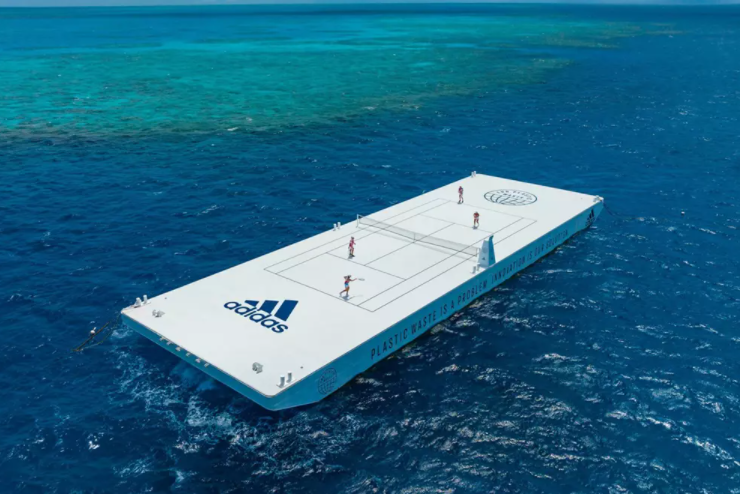 太平洋大堡礁,阿迪达斯,漂浮网球场