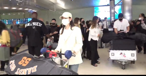 Valentino,玄彬,孙艺珍