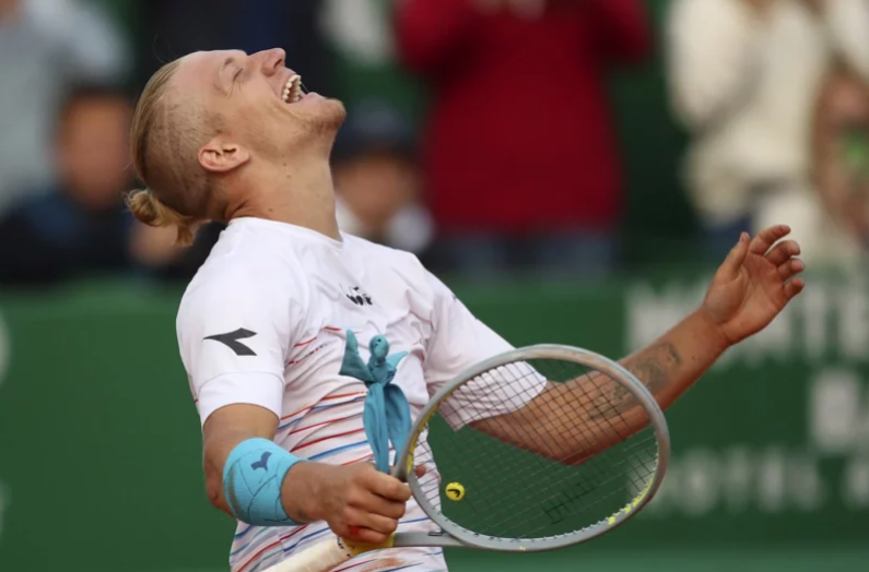 杜拜公开赛,福基纳