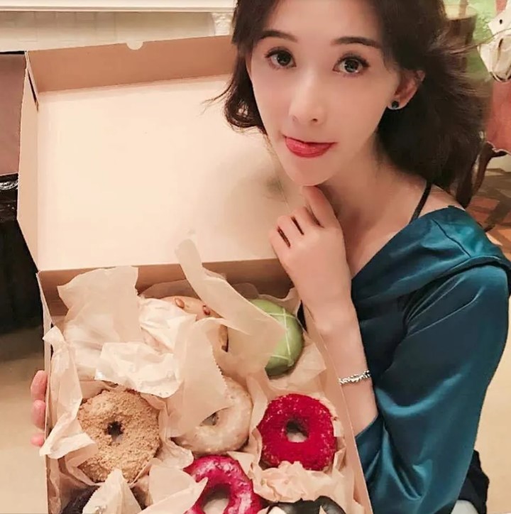 林志玲曝光新书