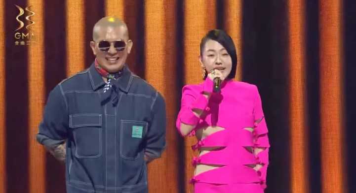 具俊晔,金曲,小S