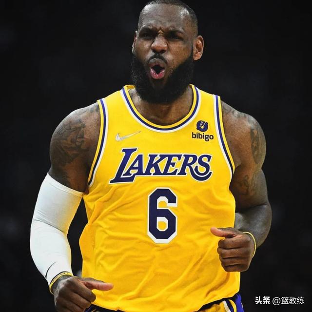 詹姆斯,提前续约湖人