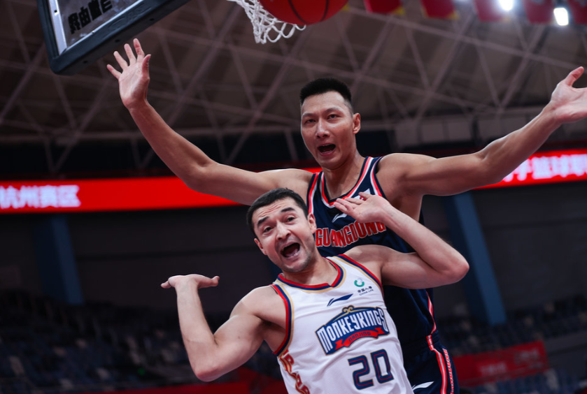  广东队战胜同曦队