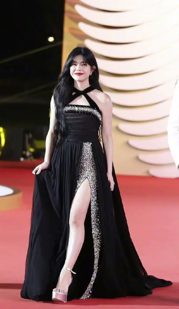 陈妍希金鸡红毯