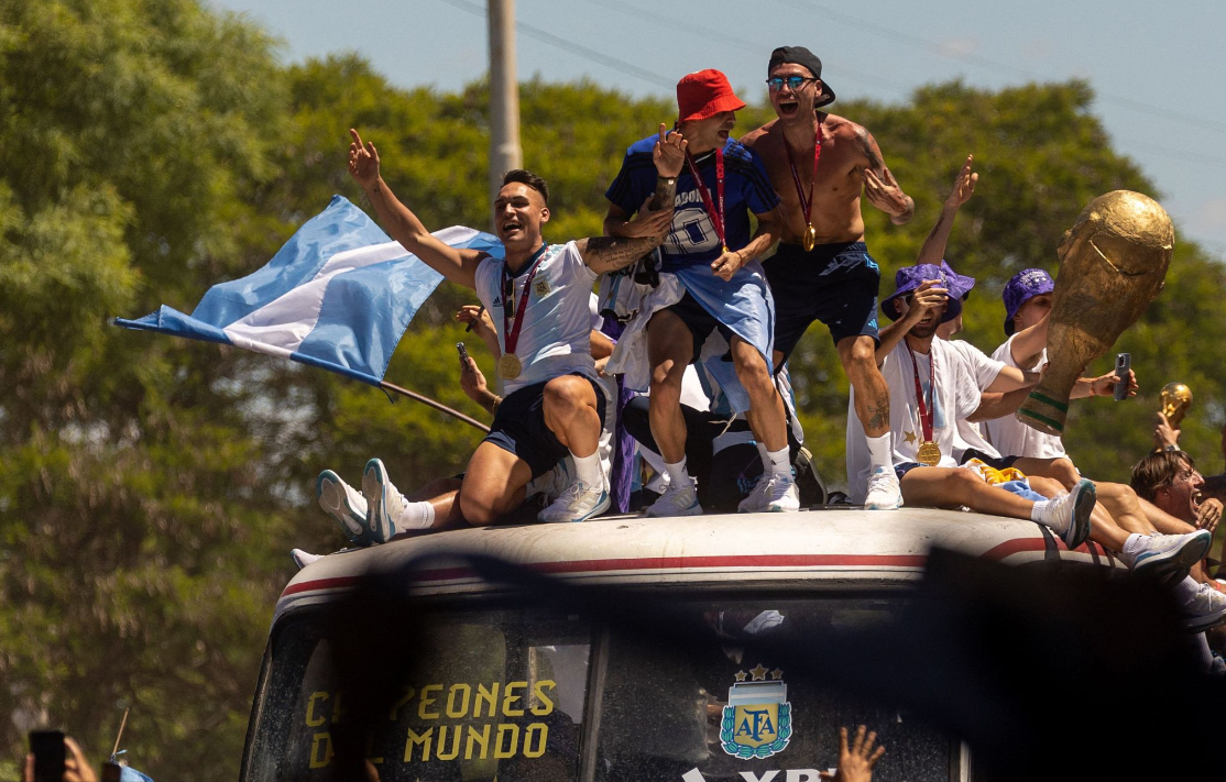 阿根廷夺冠游行