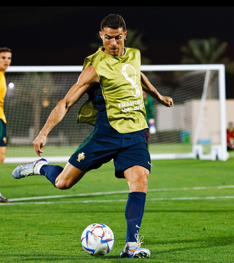 C罗去皇马基地训练