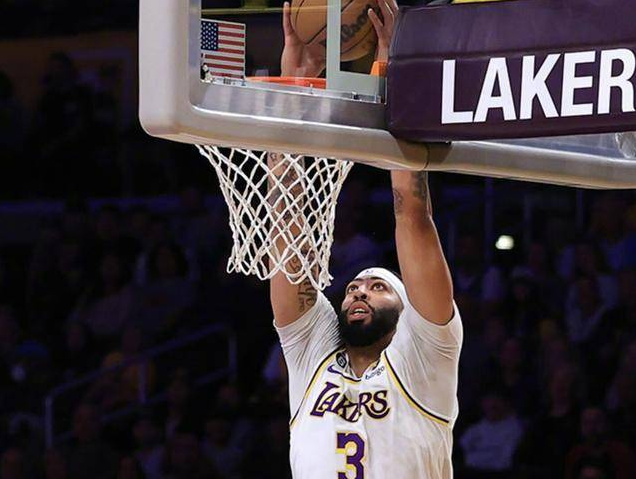 湖人队迎战爵士队