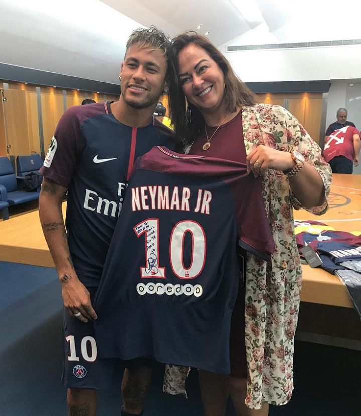 前锋内马尔,巴西足球