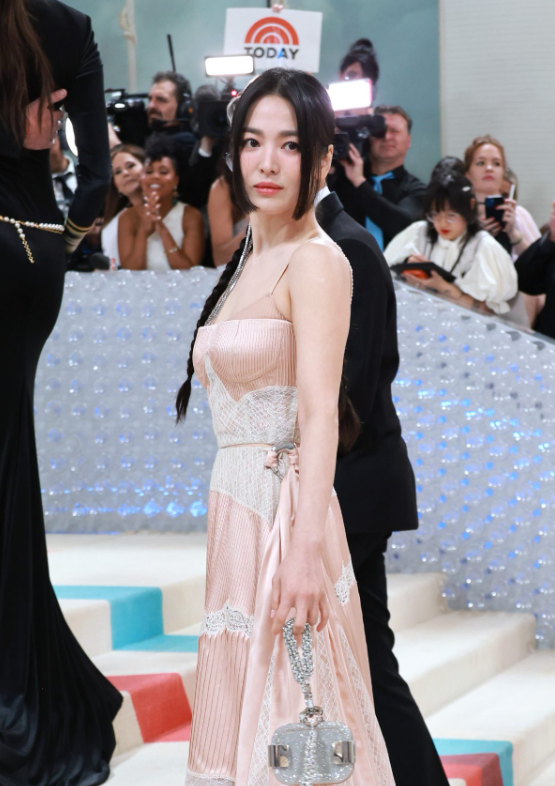 Met Gala,宋慧乔,Jennie