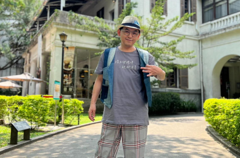 黄子佼道歉,性骚