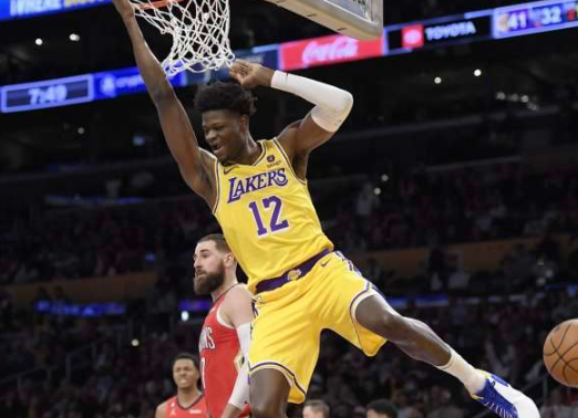 休赛期,中锋穆罕默德-班巴