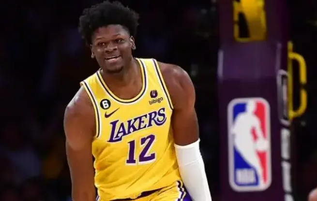 中锋穆罕默德-班巴