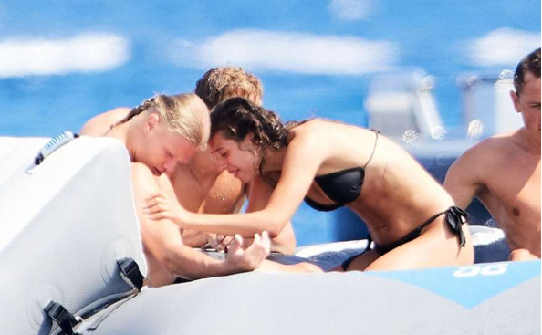 海边冲浪,哈兰德