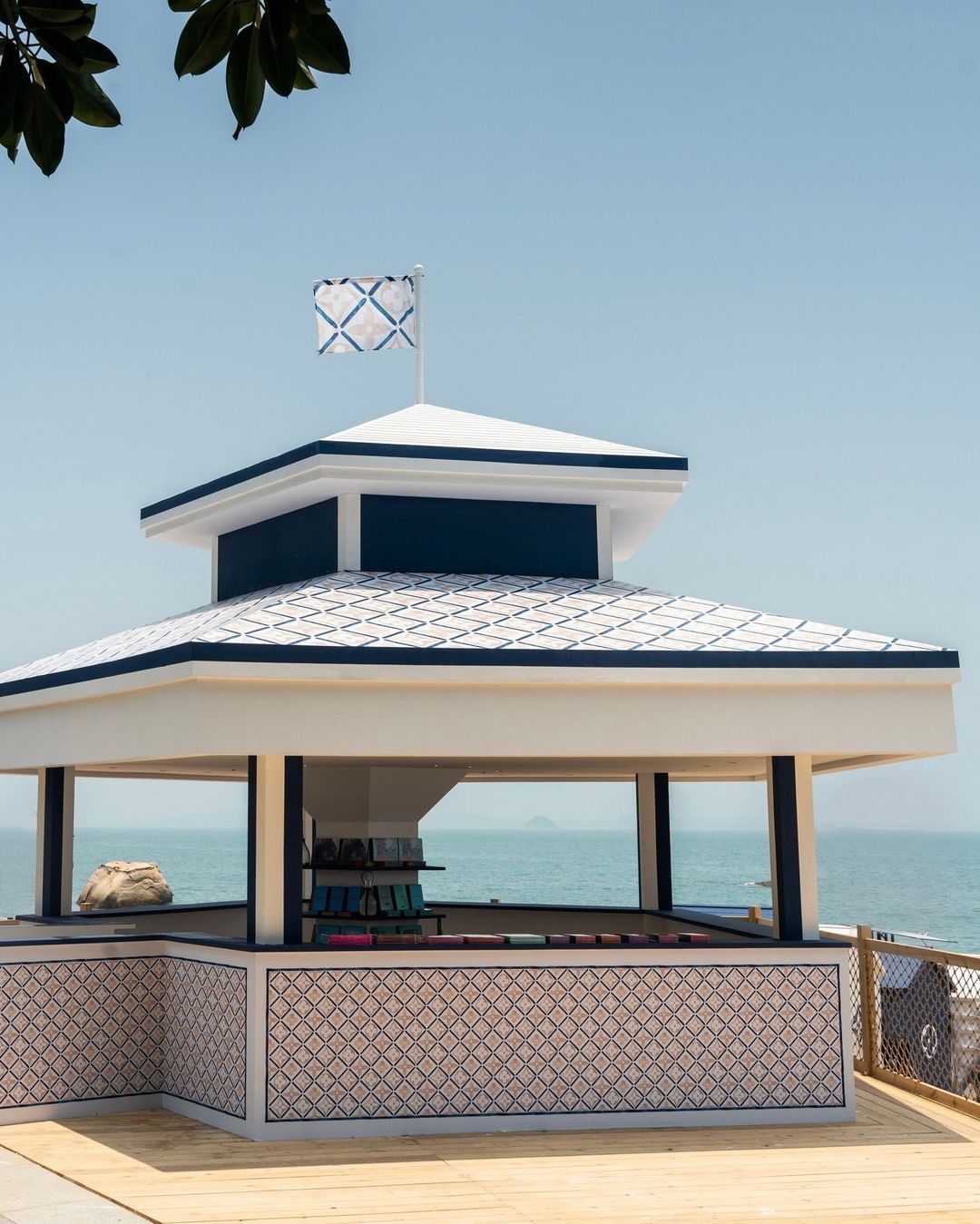 LV夏季渡假咖啡厅,LOUIS VUITTON