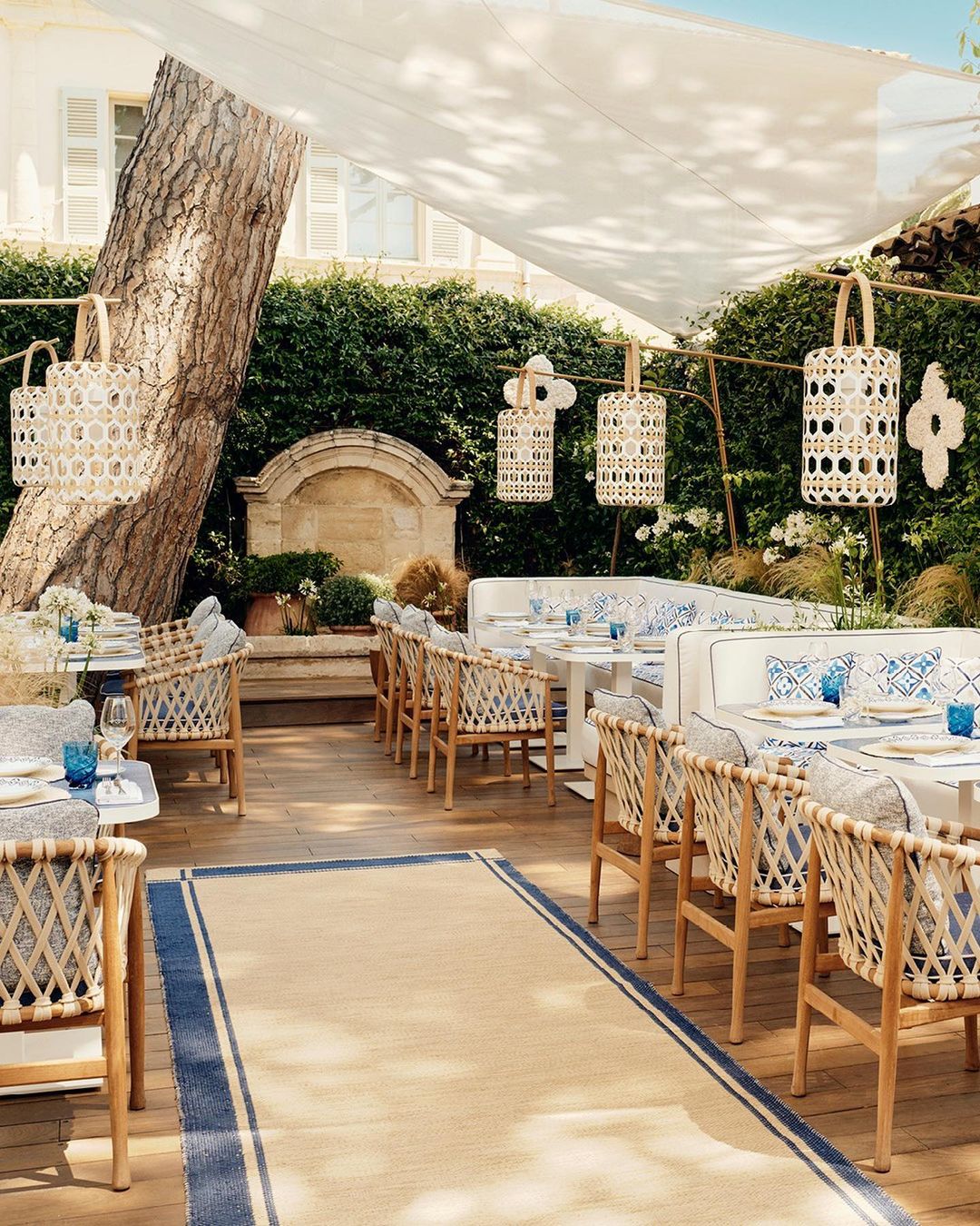 LV夏季渡假咖啡厅,LOUIS VUITTON