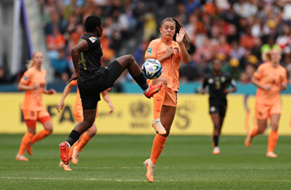 瑞典点球战胜美国