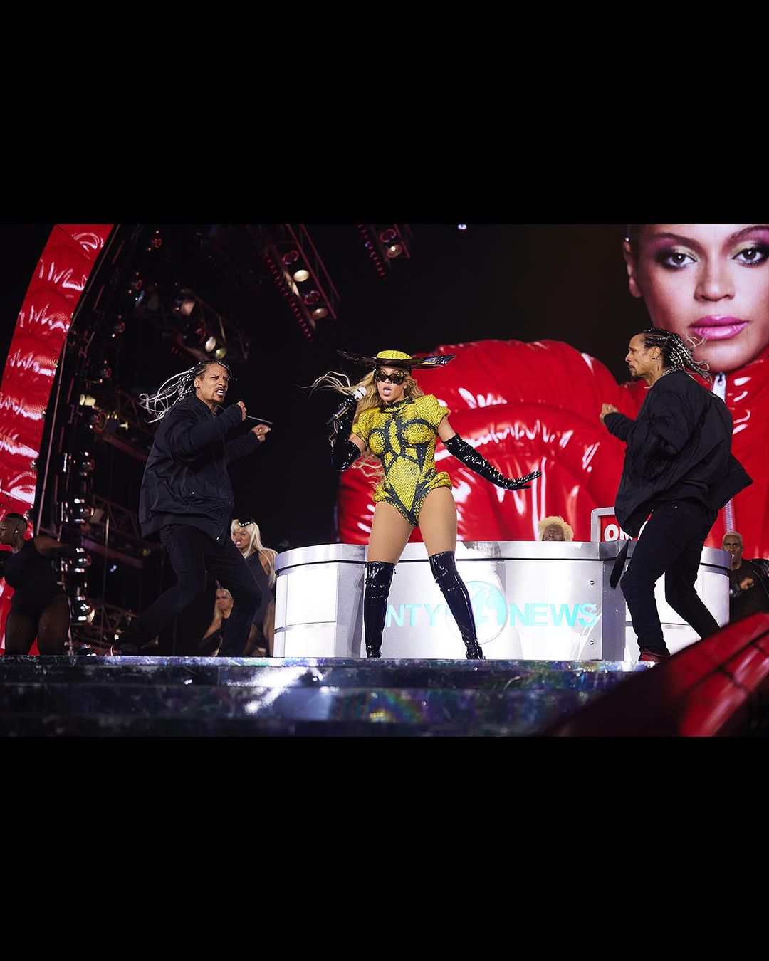 碧昂丝,Beyonce,文艺复兴世界巡回演唱会
