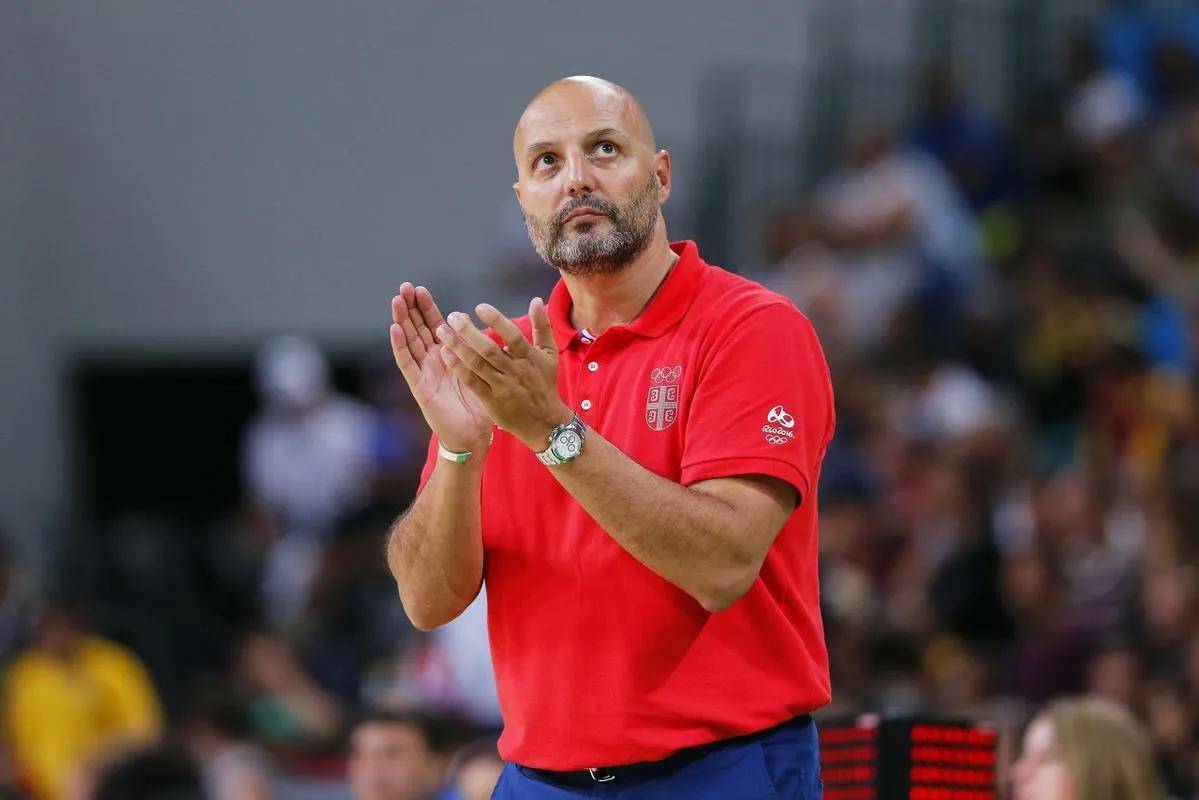 中国男篮主帅乔尔杰维奇