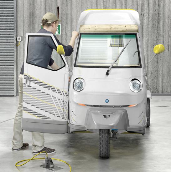 德国设计师柯内柳, Cornelius Comanns, Bufalion, 三轮车, Piaggio, 小型露营车