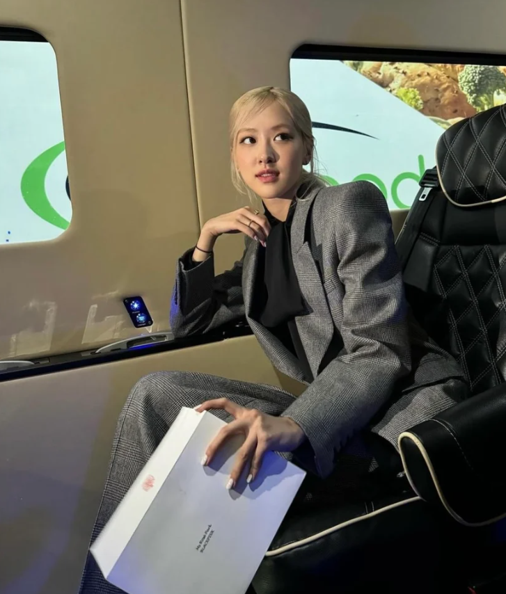 BLACKPINK,出席A国宴,英国网红, Jisoo, Rose, Lisa