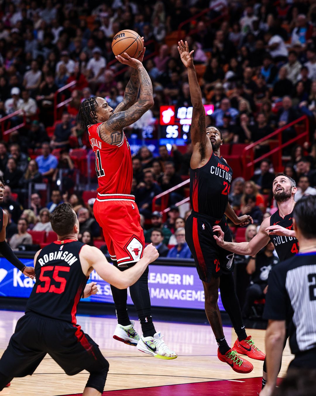 恩比德,德罗赞, 芝加哥公牛,费城76人,NBA常规赛