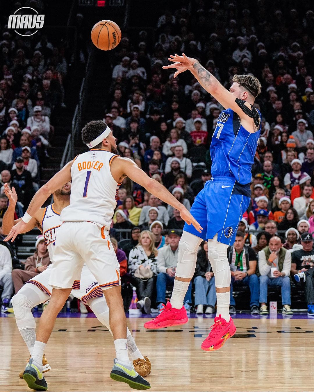 NBA里程碑,东契奇,独行侠,太阳, NBA常规赛, 琼斯, 莱夫利, 戈登