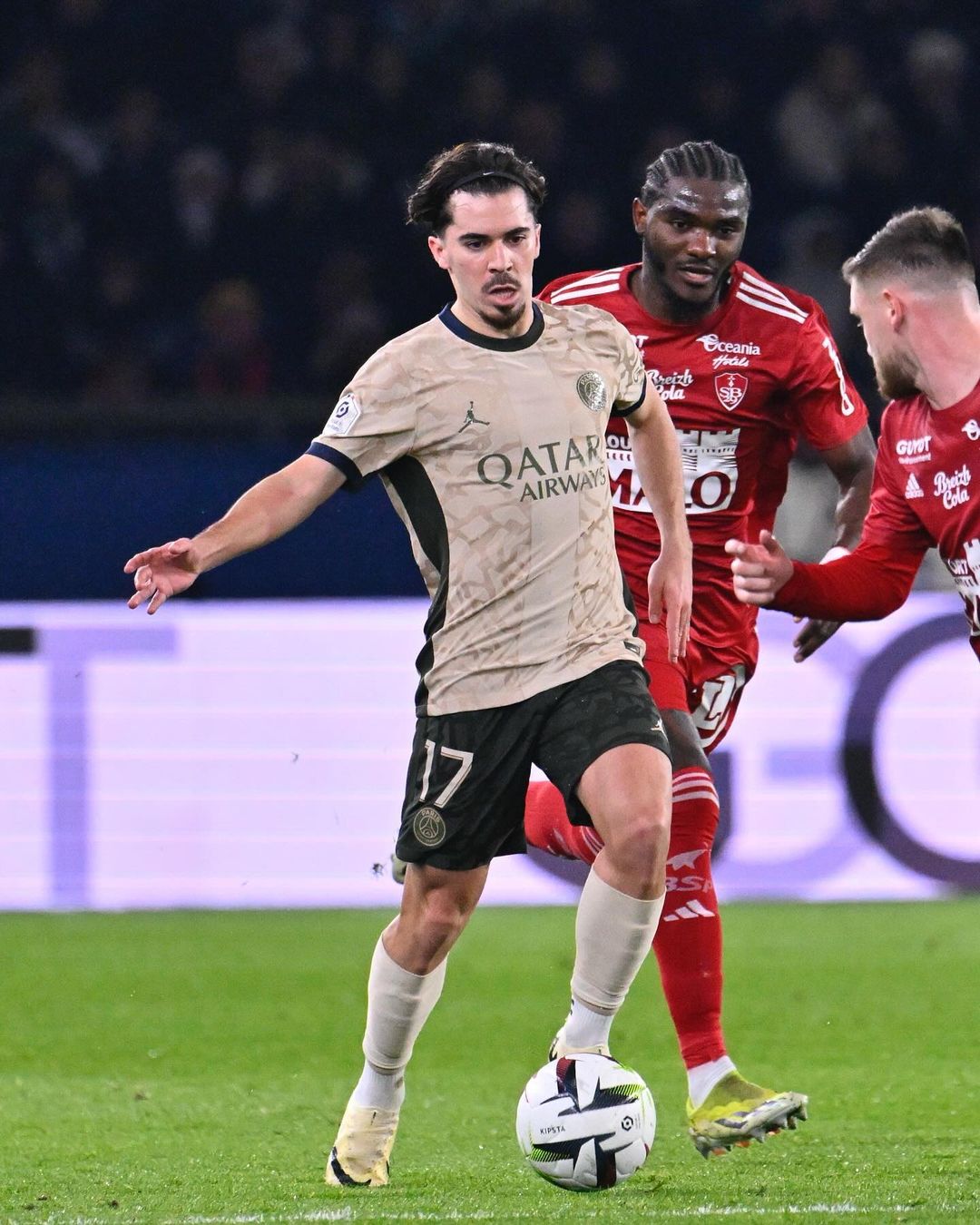 法甲联赛,巴黎,布雷斯特,阿森西奥,穆阿尼建功,巴尔科拉