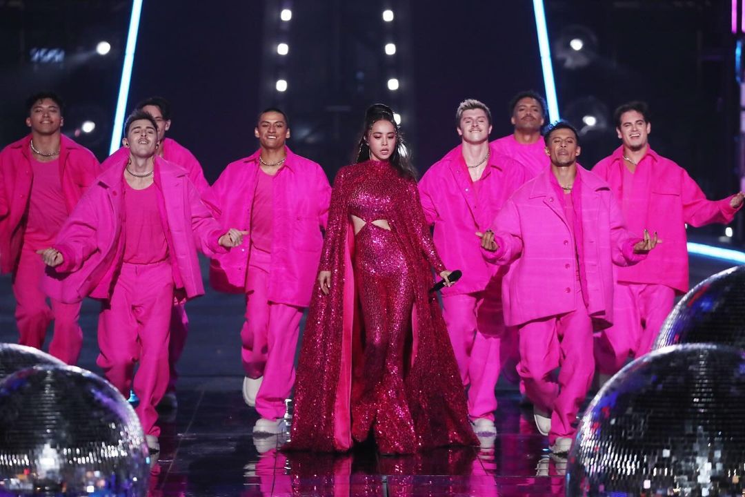 呸姐,跨年唱太好,假唱,蔡依林,芭比风格,VALENTINO时尚秀,湖南卫视,娱乐圈, 马德里不思议,笔直美腿