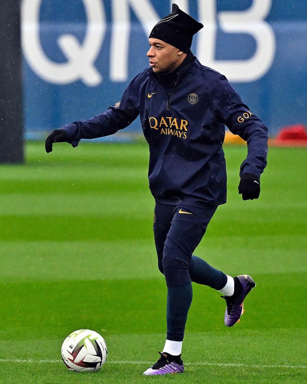 法甲,巴黎足球员前锋,Kylian Mbappé,Nike Mercurial TN , Nike Mercurial Superfly 9 FG