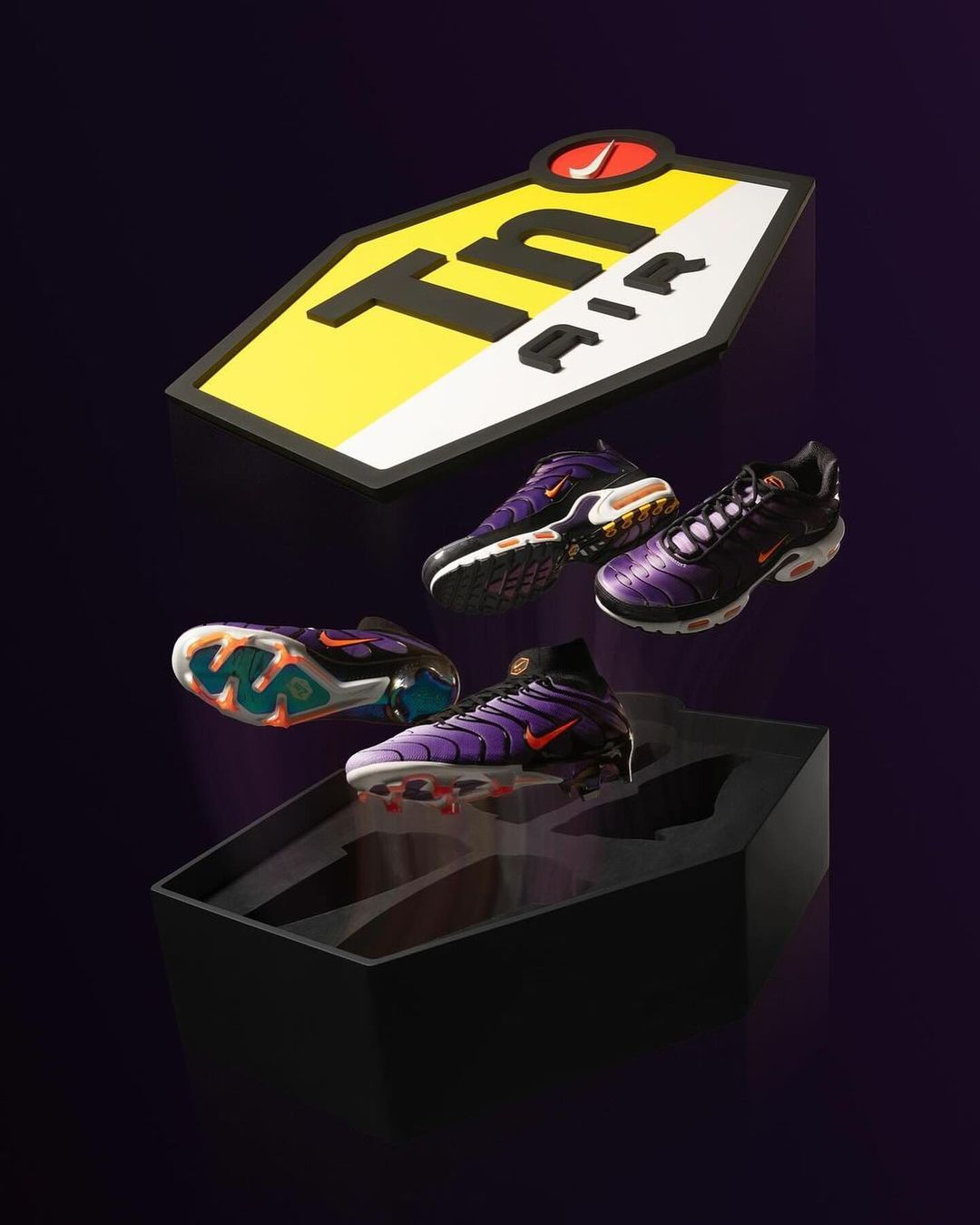 法甲,巴黎足球员前锋,Kylian Mbappé,Nike Mercurial TN , Nike Mercurial Superfly 9 FG