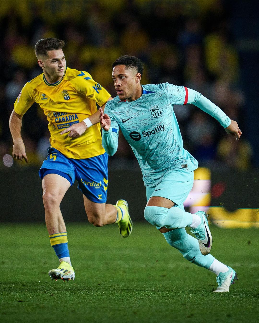 巴萨逆转胜,西甲第3,哈维,莱万,皇马西,甲联赛第19轮,拉斯帕尔马斯