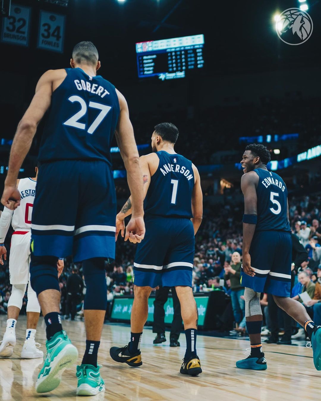 爱德华兹,小卡,威少,华子, 明尼苏达森林狼队,快船,洛杉矶快船