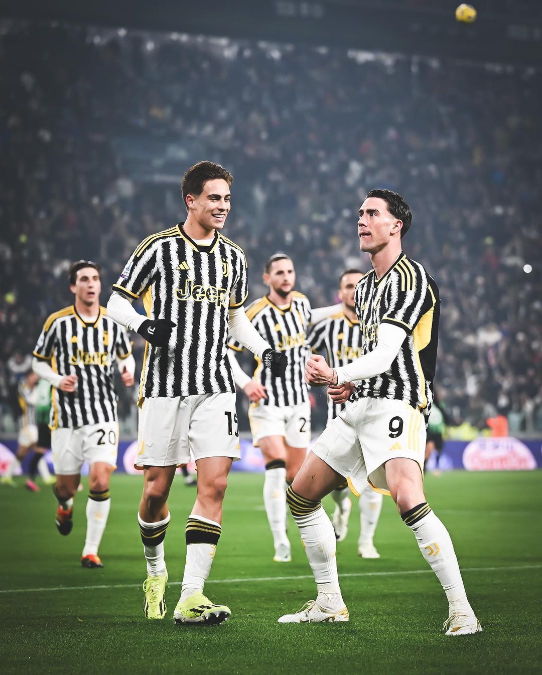 尤文,国米,意甲争冠,任意球破门,萨索洛