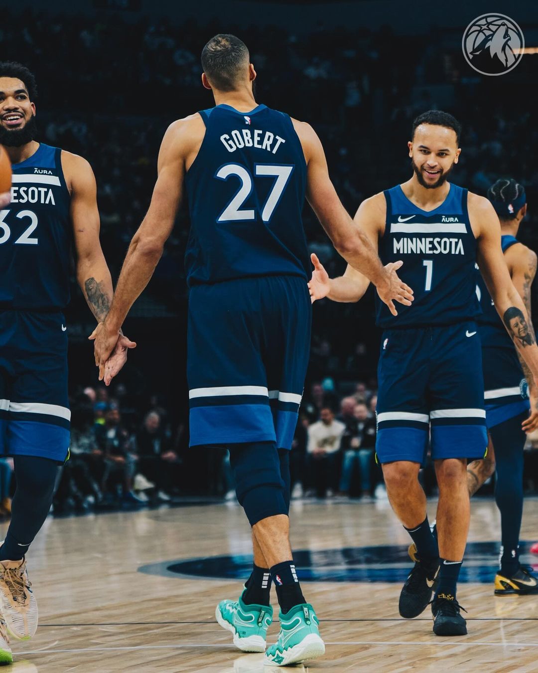 爱德华兹,小卡,威少,华子, 明尼苏达森林狼队,快船,洛杉矶快船