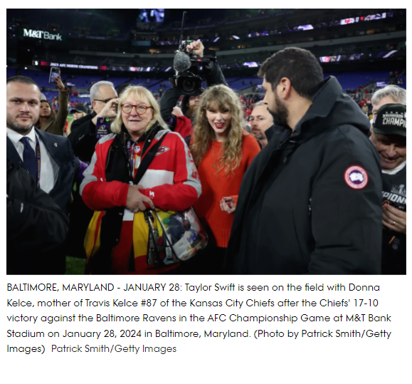 泰勒丝,Taylor Swift,NFL,超级杯,酋长,拥抱热吻, 职业美式足球联盟, KansasCity Chiefs, Travis Kelce