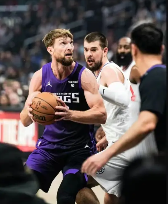 快船队,哈登,曼恩,鲍威尔,伦纳德,祖巴茨,福克斯,国王队,NBA常规赛