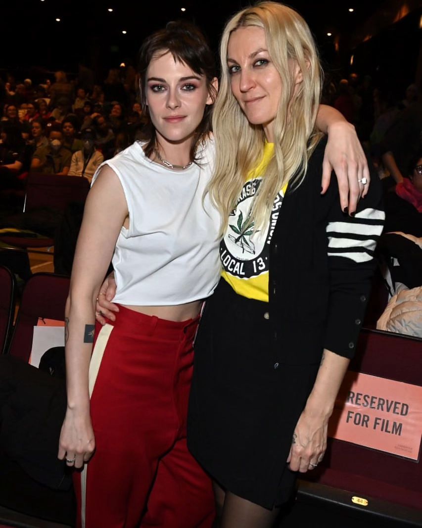 克里斯廷史都华Kristen Stewart与伴侣Dylan Meyer最甜情侣穿搭公式 魅力帅气超越男星