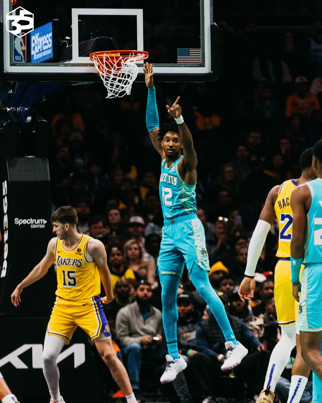 NBA常规赛,浓眉,詹姆斯,拉塞尔,湖人,黄蜂,Charlotte Hornets,Los Angeles Lakers