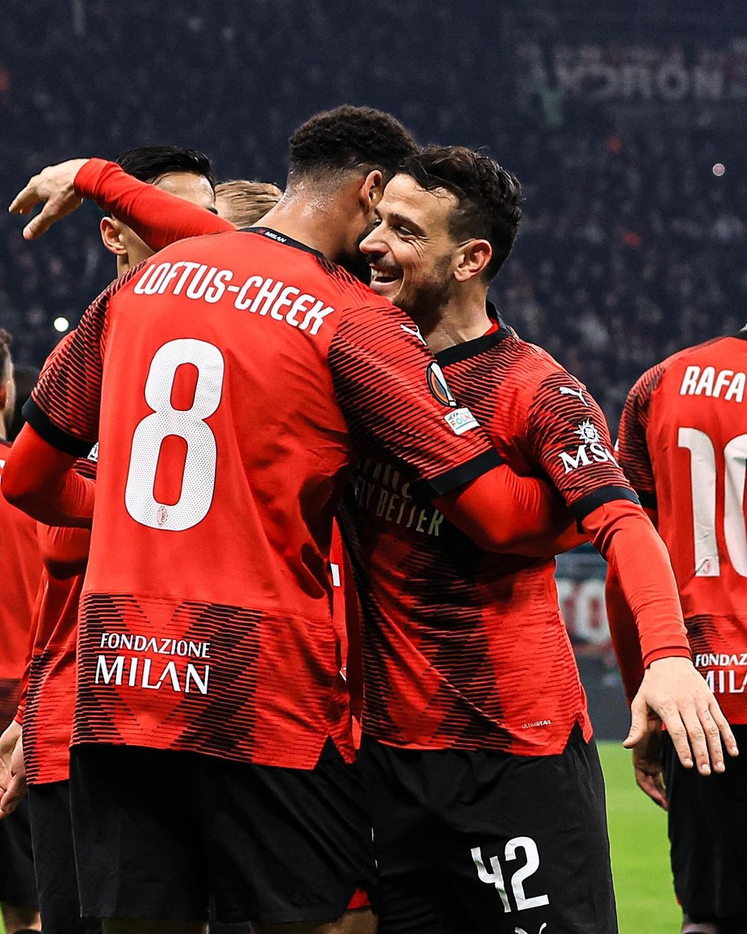 欧联杯1/8决赛, 欧联杯附加赛,AC米兰,雷恩,奇克双响,莱奥建功