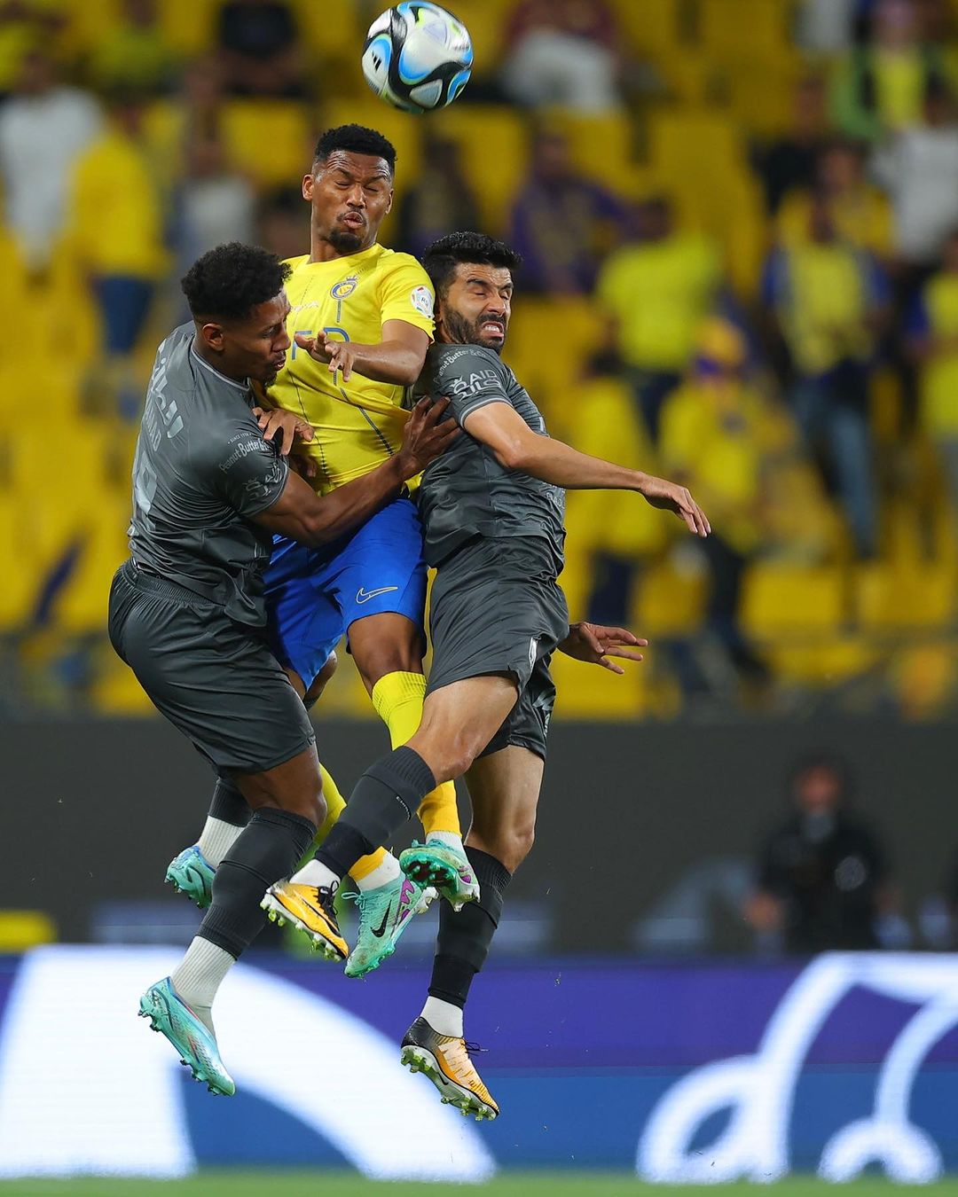 沙特联, 利雅得, C罗, 阿瓦尔公园体育场,布赖代